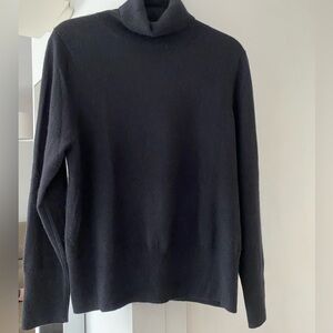 Banana Republic 100% Cashmere Sweater